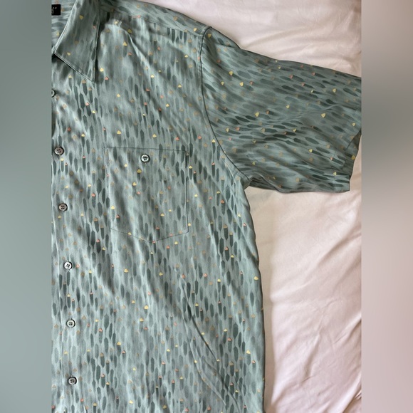 NWT Silk Shirt Tori Richard SS feather pattern shinny buttons Cruise wear 2XL - Picture 5 of 10